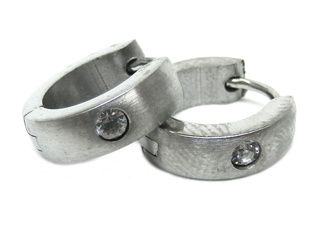 Creolen aus Edelstahl mit Stein