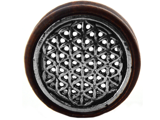 Holztunnel "Keltischer Knoten"