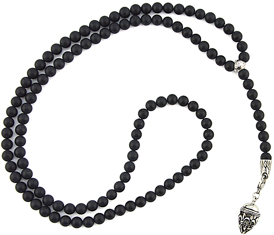 Onyxkette mit Edelstahl " Fleur de lis "