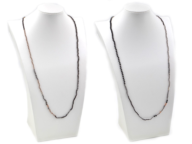 Kette mit Glassteinen