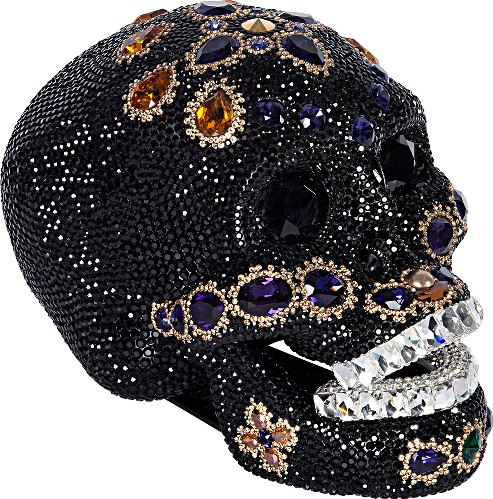 CRYSTAL SKULL SHOWPIECE (BLACK MAHAL)